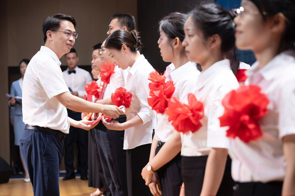 醴陵市庆祝第39个教师节暨颁奖典礼活动举行