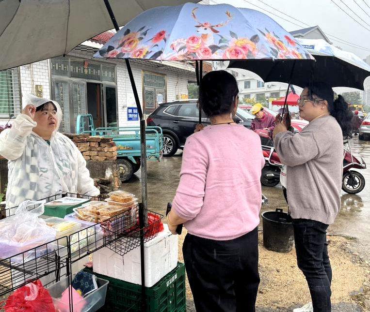 春联街道开展校园周边食品安全整治 守护学生健康成长