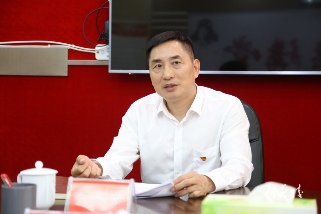 县委办党支部开展“镜鉴”专题大讨论活动 尹朝晖参加