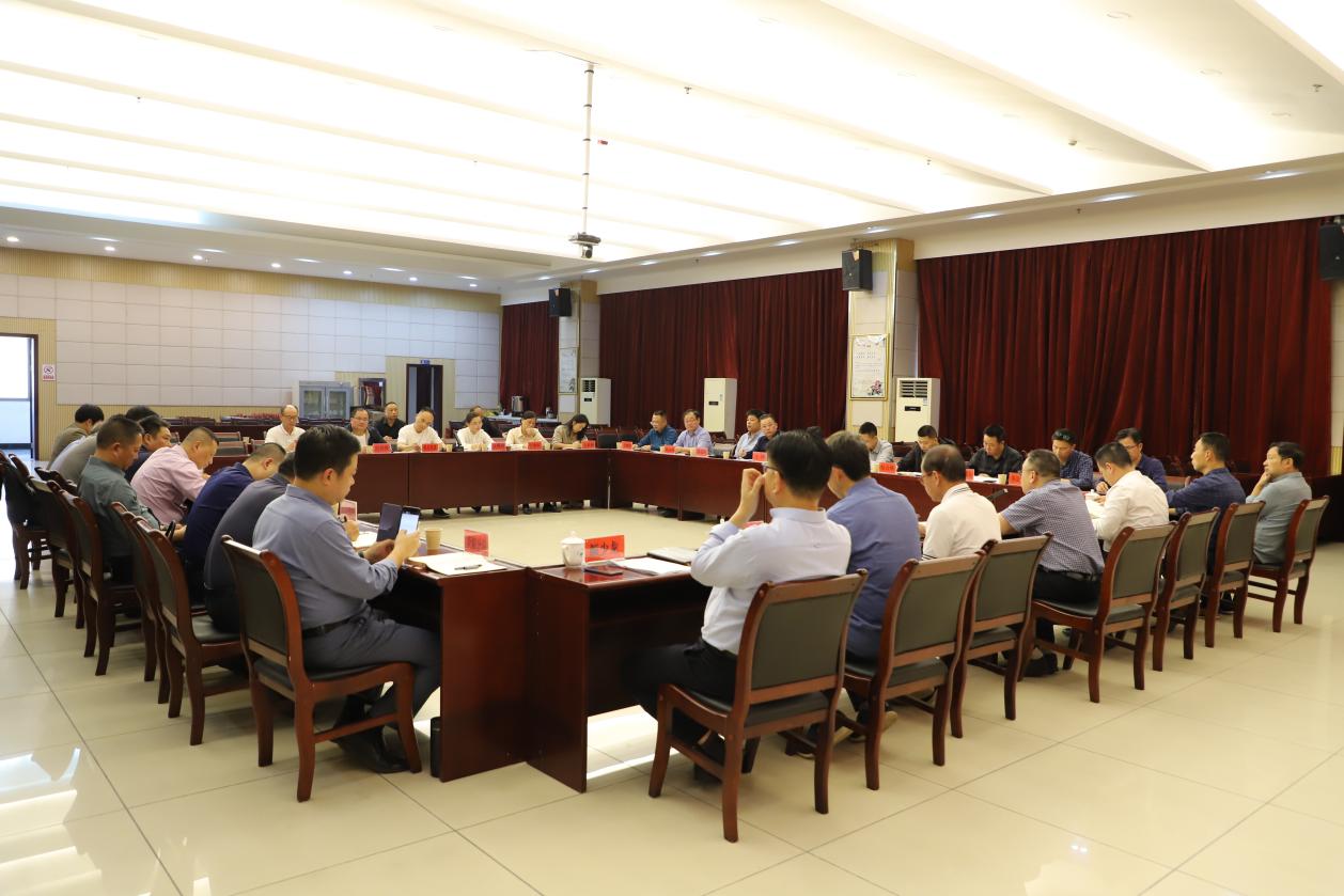 市生态环境局召开污染防治攻坚战调度会