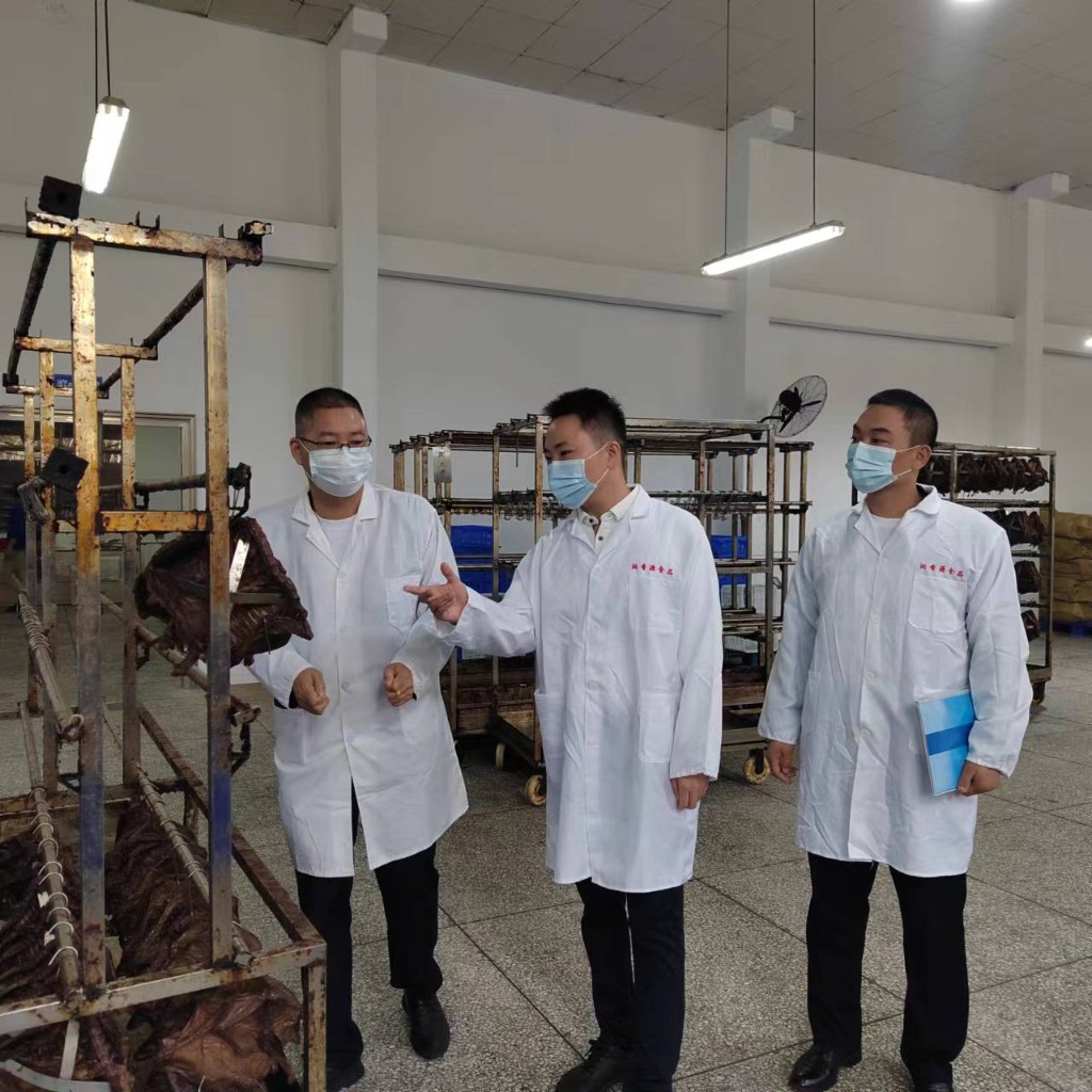 白关镇开展“两个责任”食品安全包保主体督察