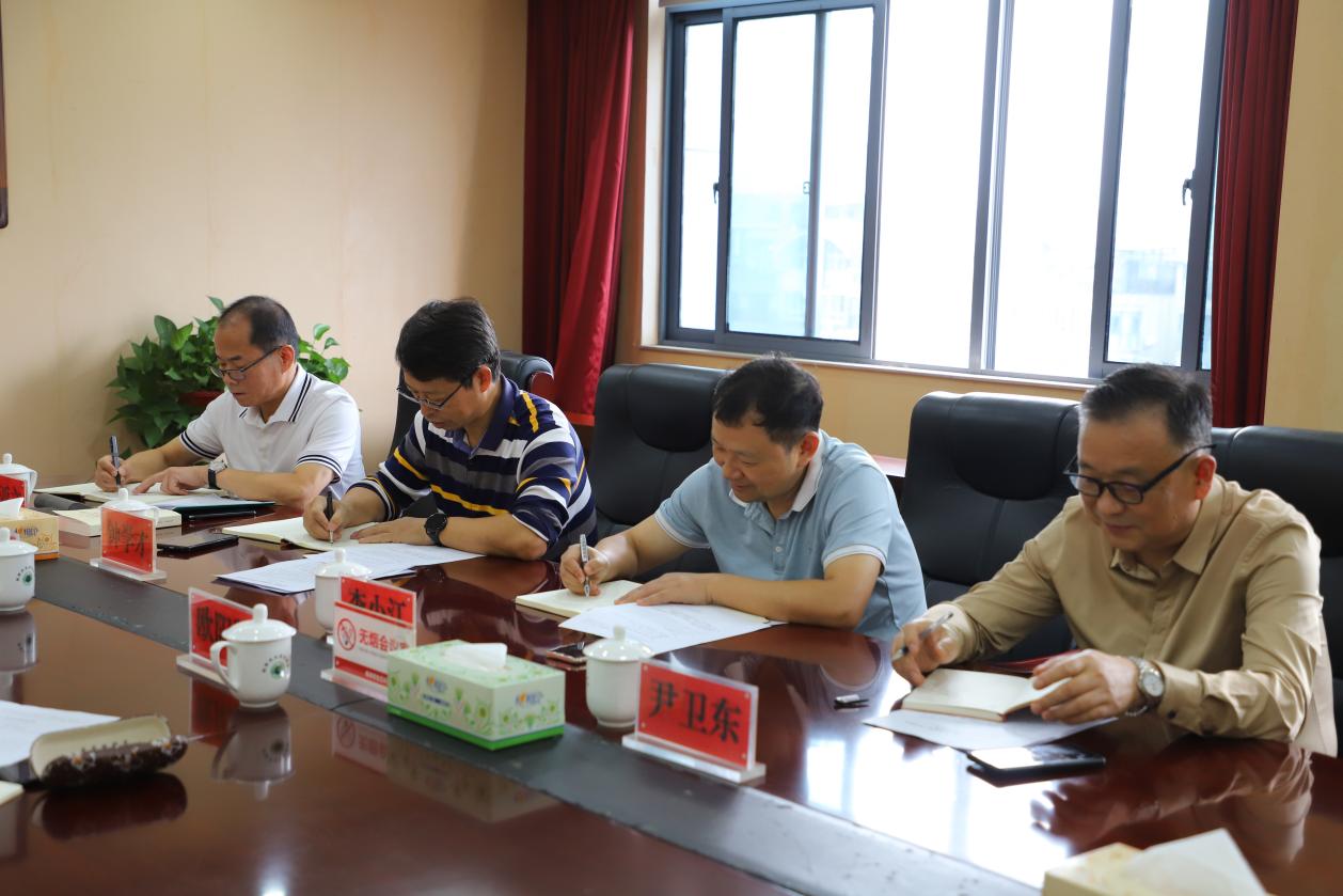 市生态环境局党组理论学习中心组（扩大）组织召开2023年第9次集体学习