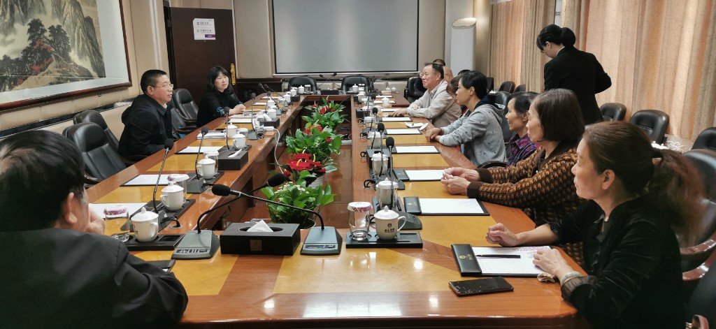 市发改委(国动办)举行离退休老同志重阳节活动