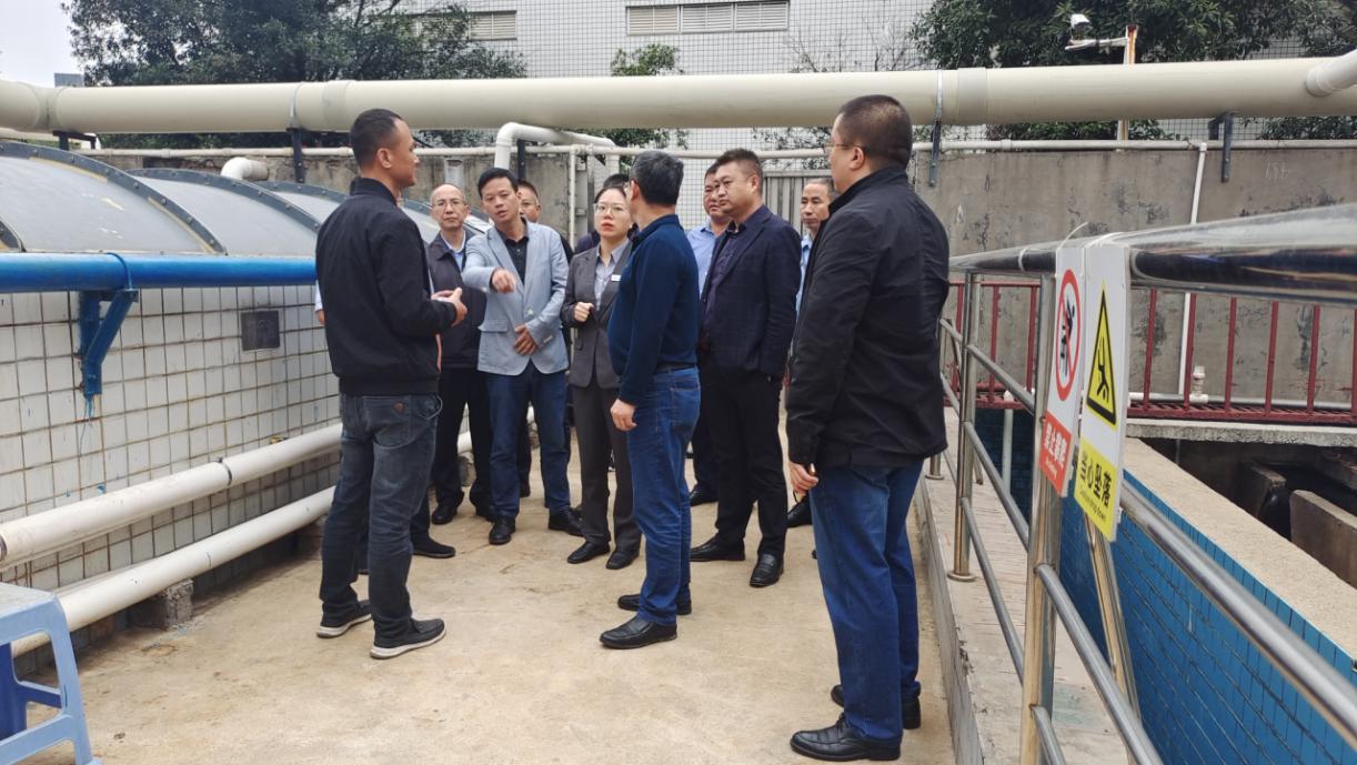 以人为本  耐心帮扶