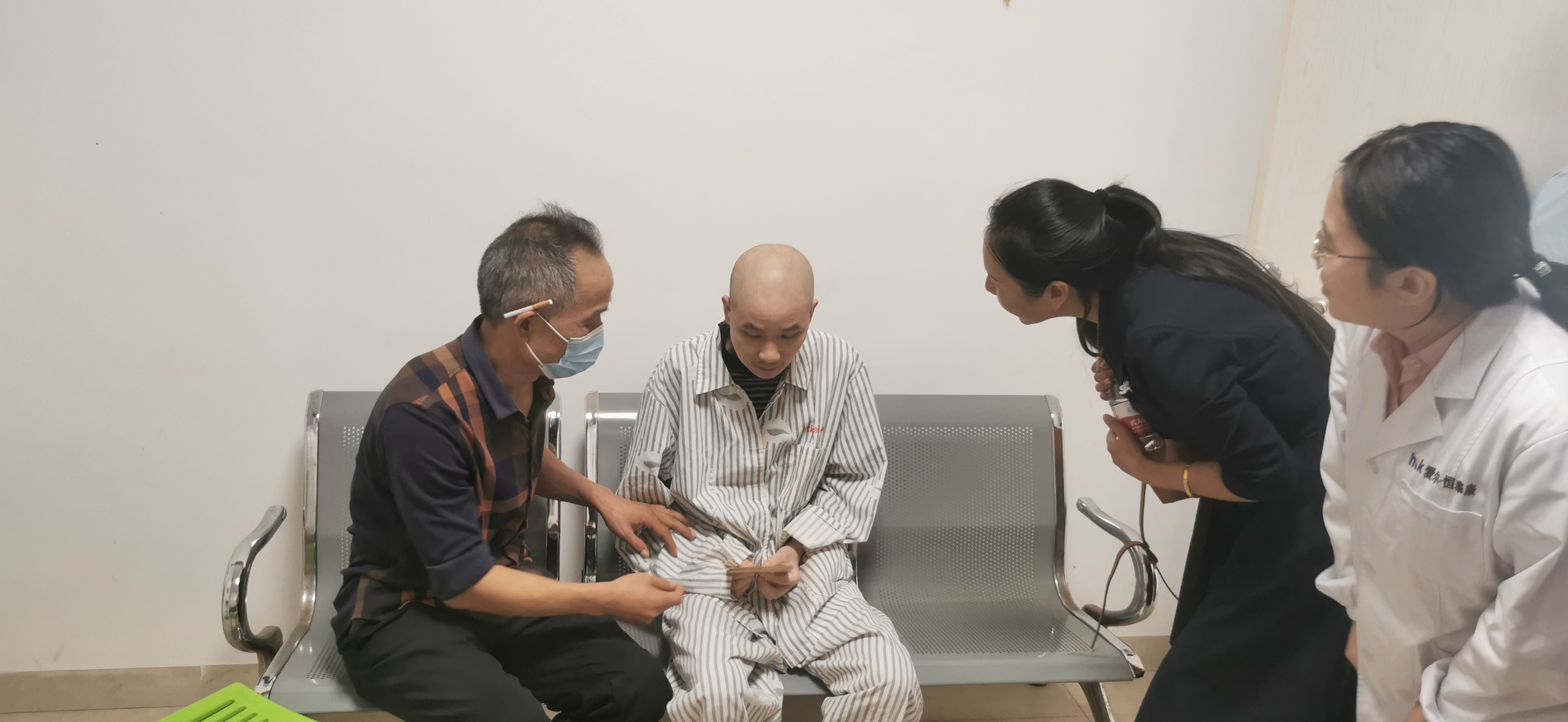 市农机事务中心开展结对帮扶慰问活动
