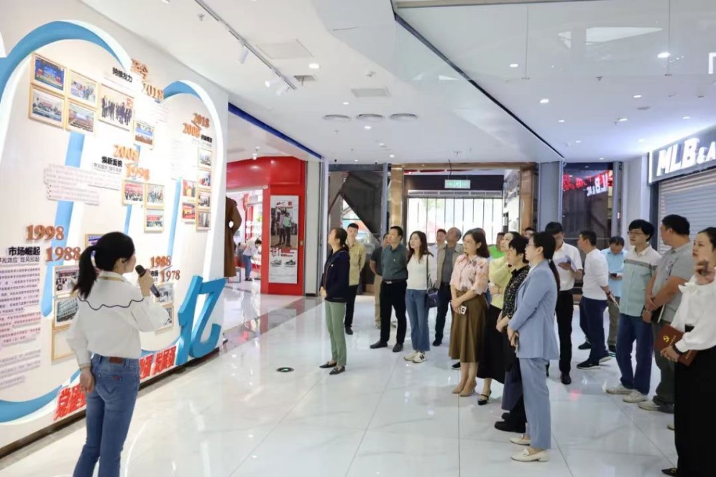 株洲市市场监督管理局机关一支部、事务中心支部开展主题党日活动
