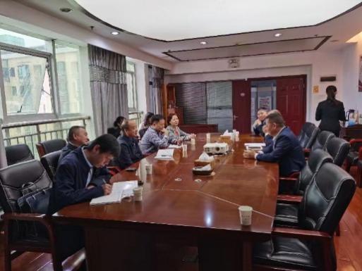 省统计局投资处处长匡浩堂一行来株调研