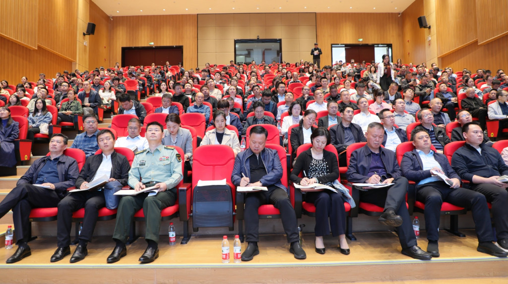 建好数字政府  人民福祉更有“数”2023年青春渌口大讲堂第九期精彩开讲！