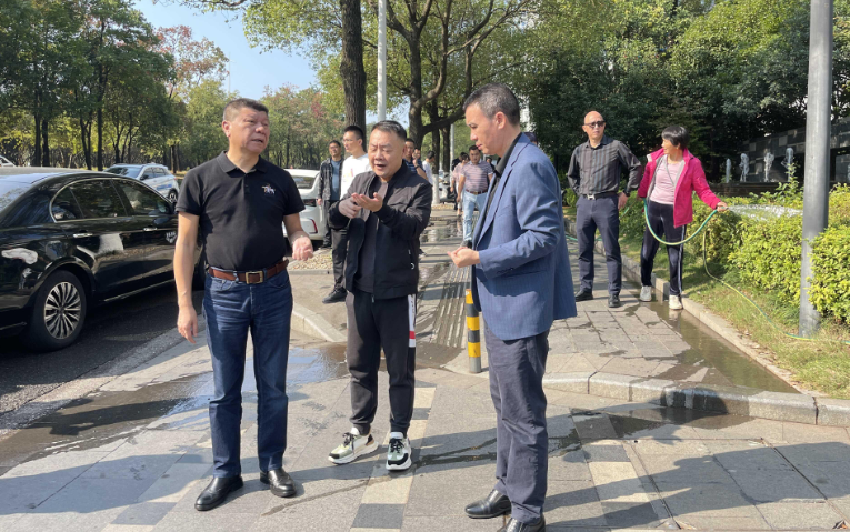 城管部门全力以赴 护航北斗峰会