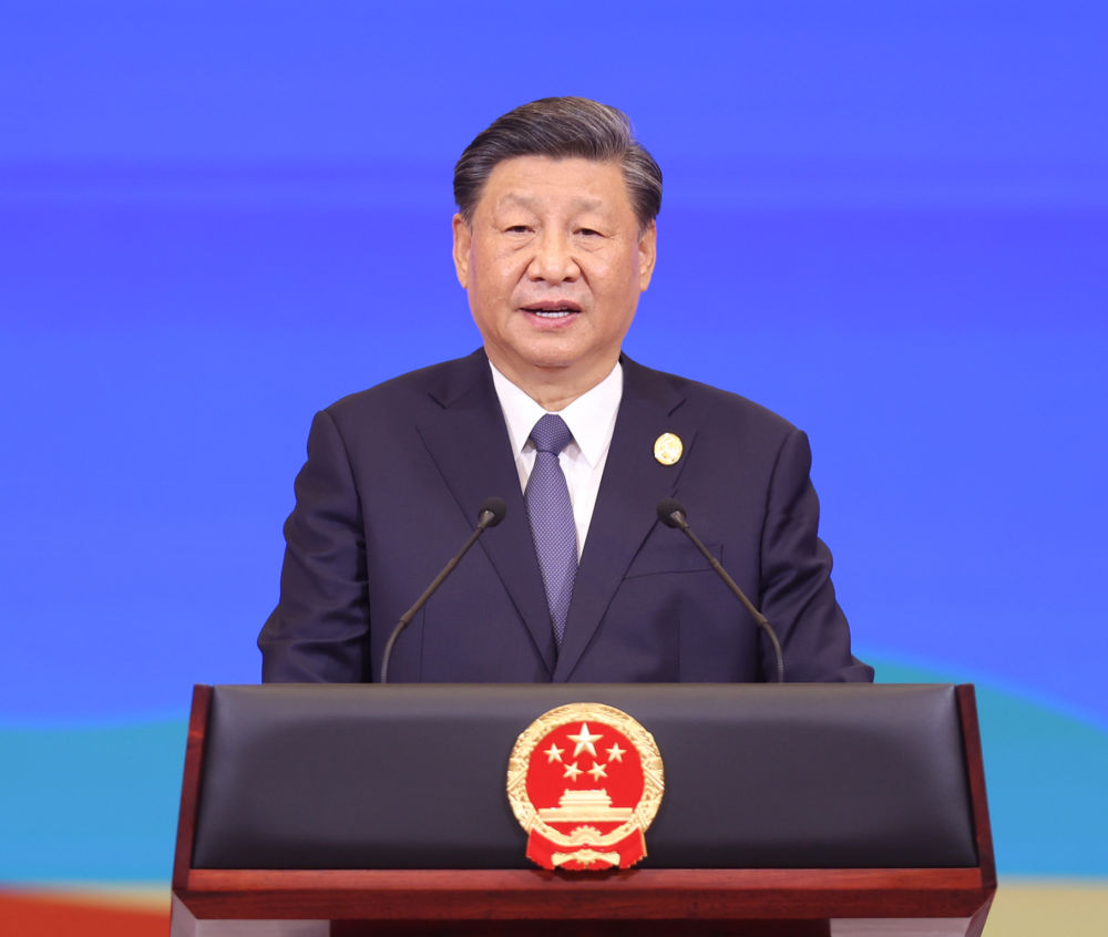 习近平和彭丽媛为出席第三届"一带一路"国际合作高峰论坛的国际贵宾举行欢迎宴会