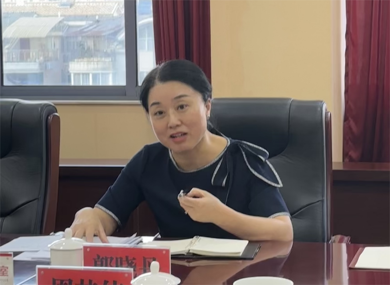 市委组织部副部长、市委编办主任郭晓丹一行到市生态环境局调研