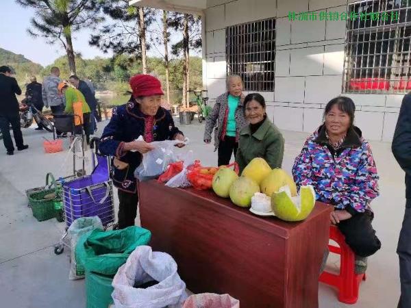 株洲市供销社：助农增收办集市， “以买代帮”暖民心