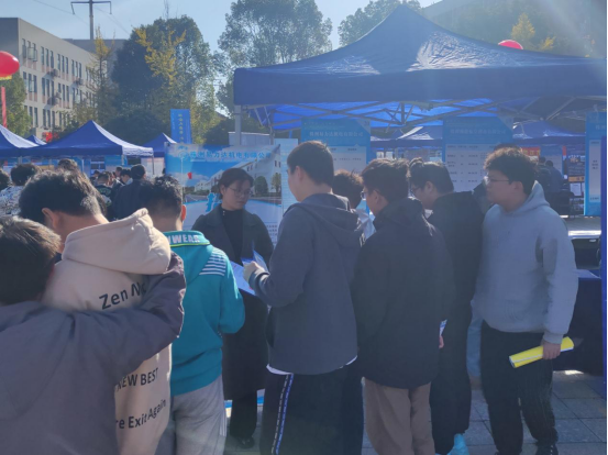 【区县动态】株洲芦淞:先体验后选岗 助推毕业生与企业“一见钟情”