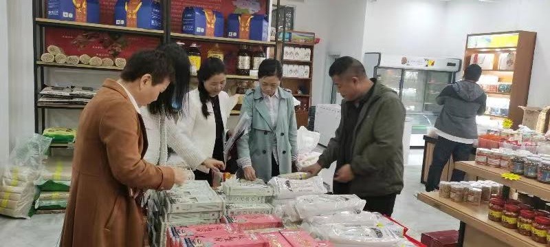 攸县科技专家服务团工业服务分团 开展“一团一课一基地”活动