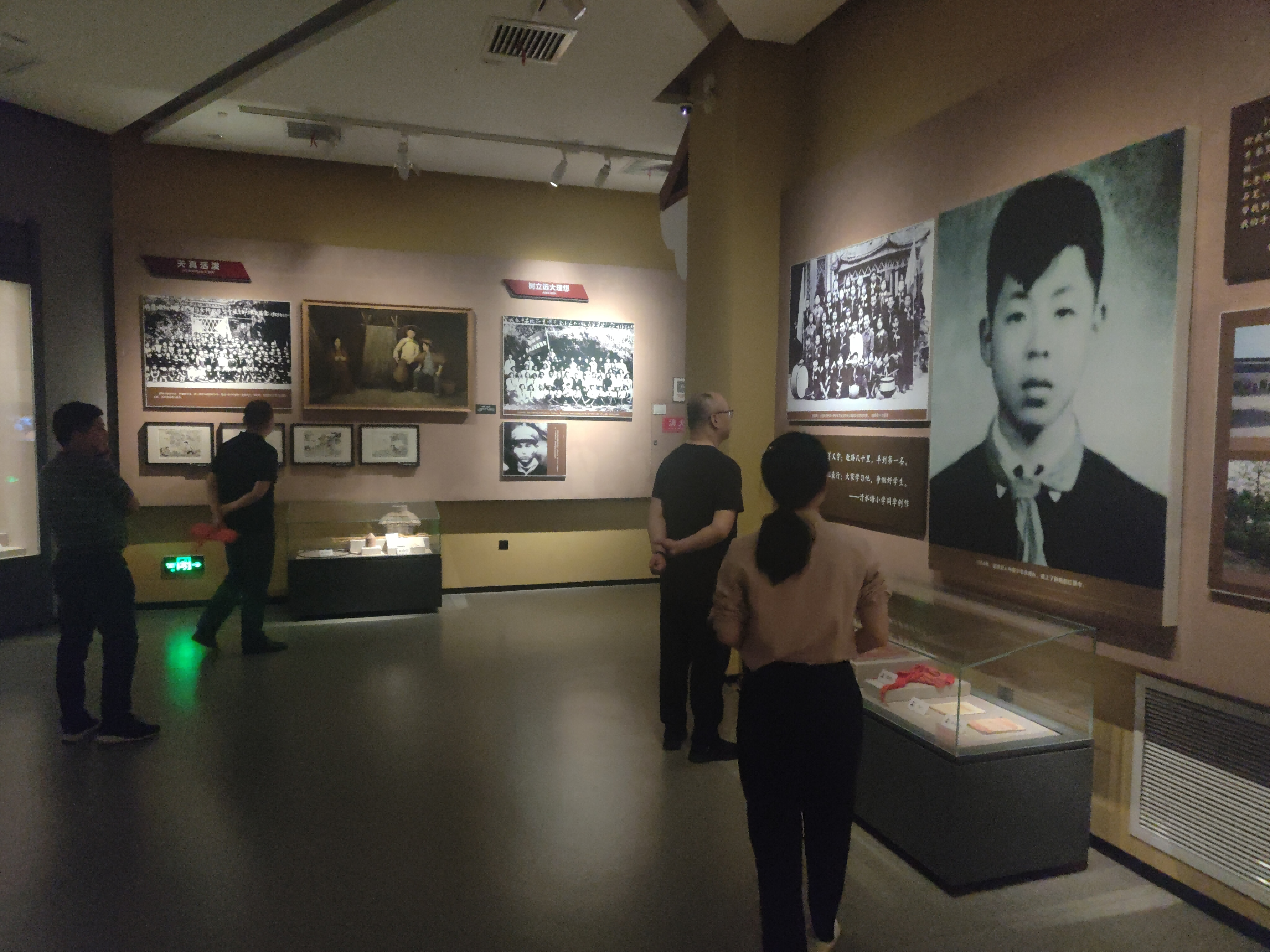 重温党的历史 传承革命精神—市科技局各党支部组织开展主题党日活动