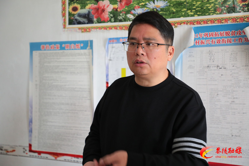 邓元连深入虎踞督导调研巩固拓展脱贫攻坚成果同乡村振兴有效衔接工作