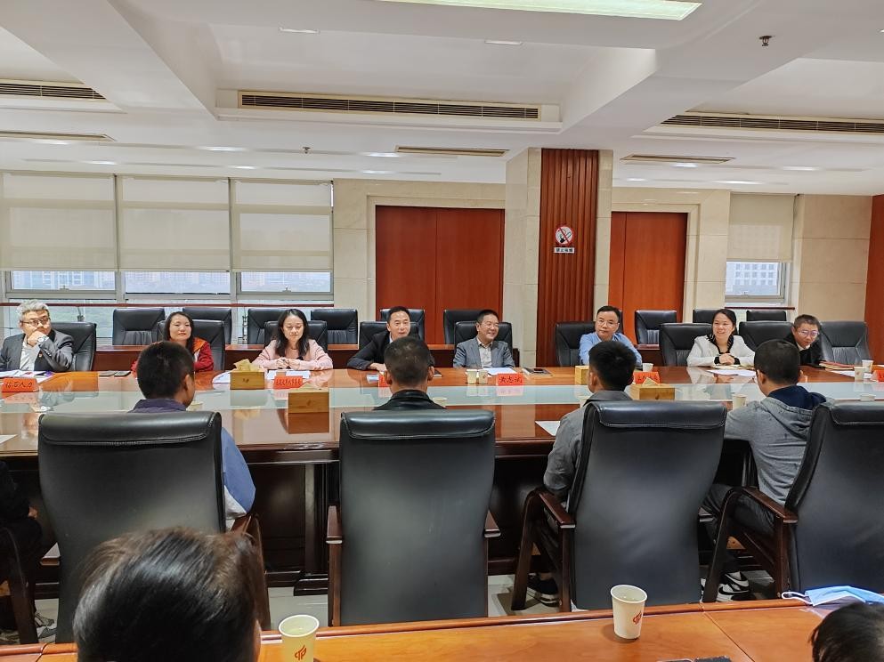天元区组织召开退役军人精准就业座谈会
