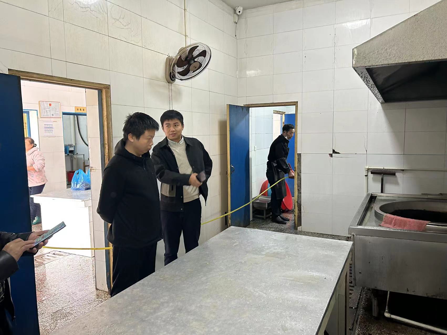 淦田镇多举并措，织牢织密食品安全网
