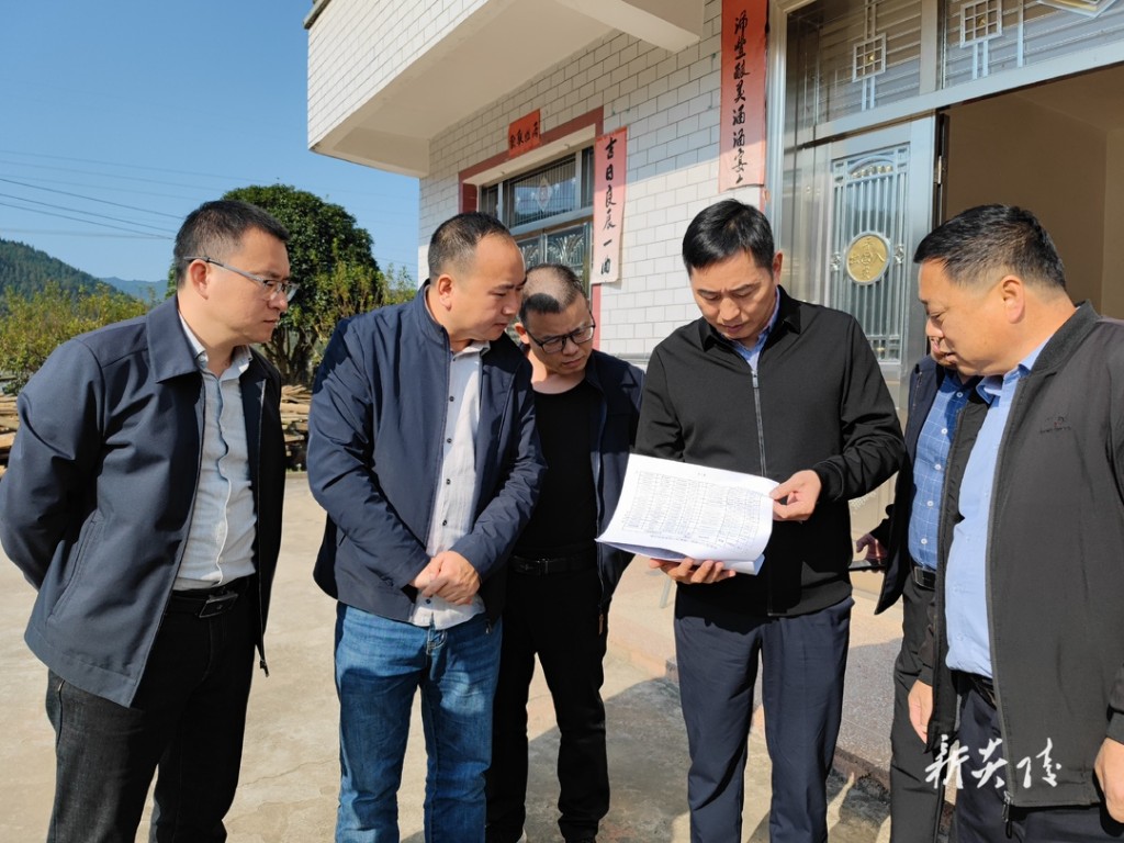 尹朝晖赴乡镇调研指导巩固拓展脱贫攻坚成果同乡村振兴有效衔接、耕地保护等工作