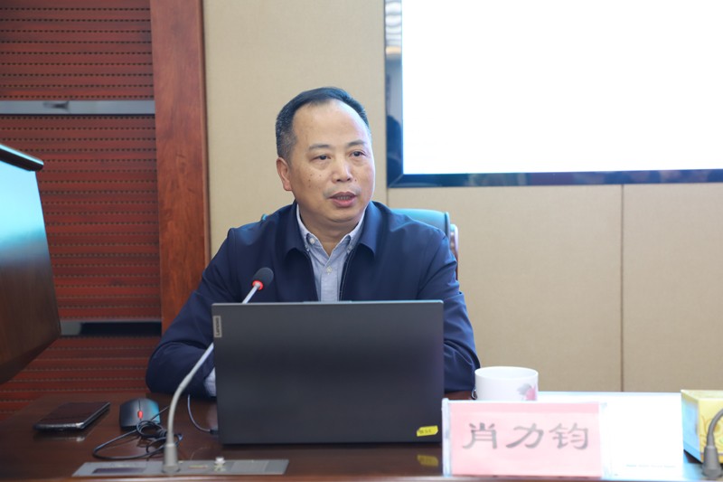 市医保局举办行政执法培训暨“八五”普法讲座