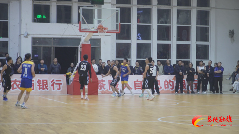 茶陵经开区“园企BA” 篮球赛圆满闭幕