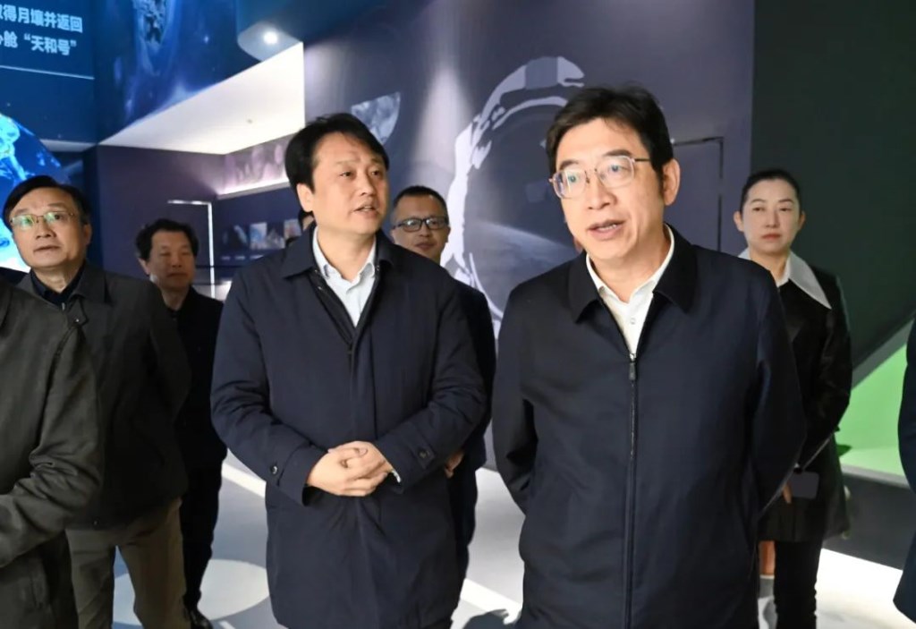 邓群策调研株洲北斗产业园