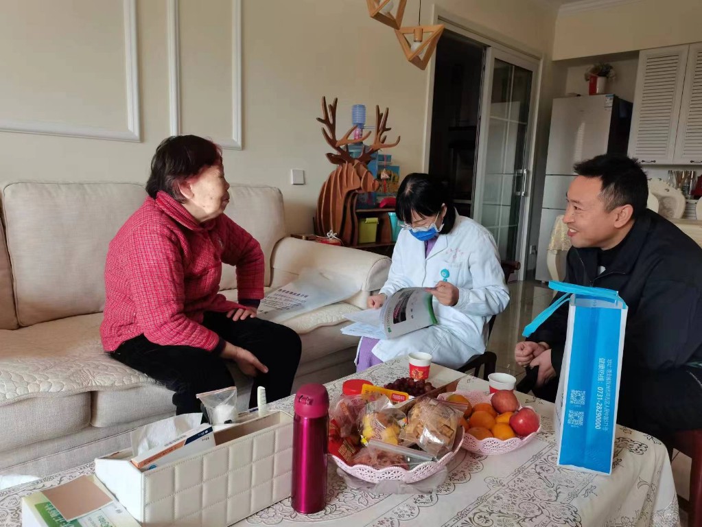 株洲市开展为优抚对象医疗巡诊及送医送药活动