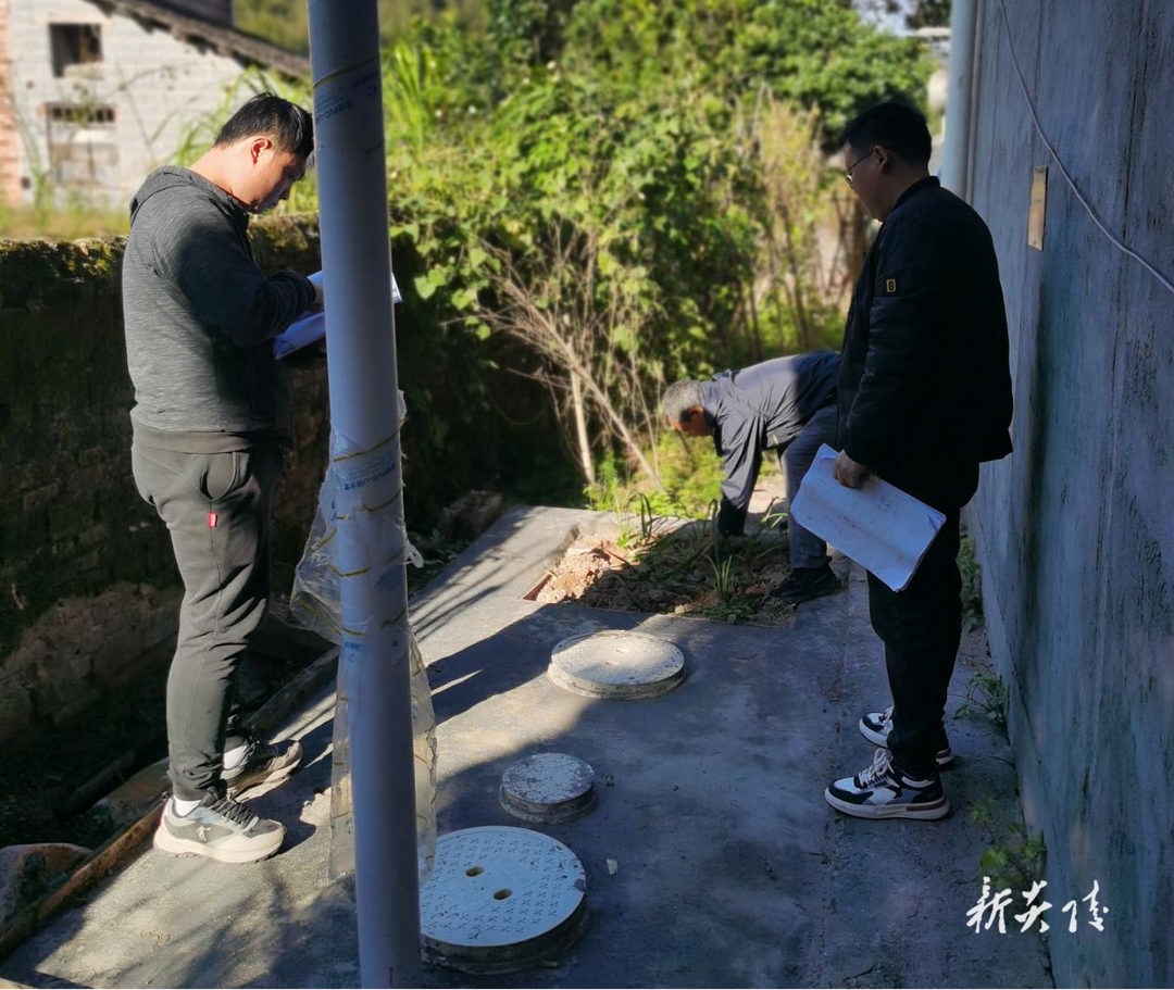 十都镇开展农村新建户厕整体验收和督导检查