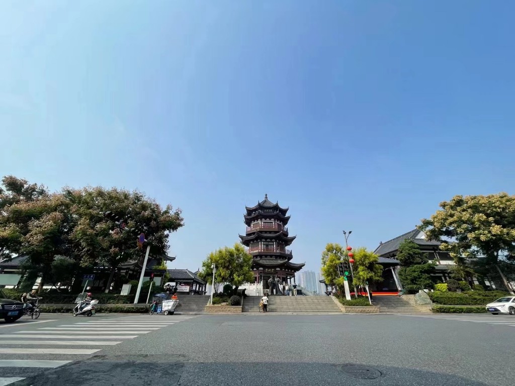 沿江社区搬迁至分袂亭