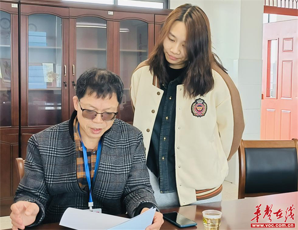 美泉小学：强化食堂监管 落实安全责任