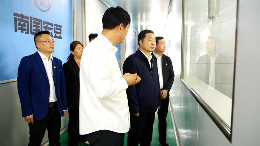 李鹏程赴桃水镇调研时强调 “四个聚焦”为乡村振兴发展增动力添活力