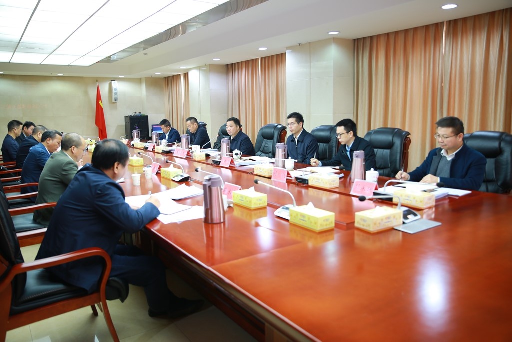 李鹏程主持召开十三届县委第五轮巡察情况汇报会