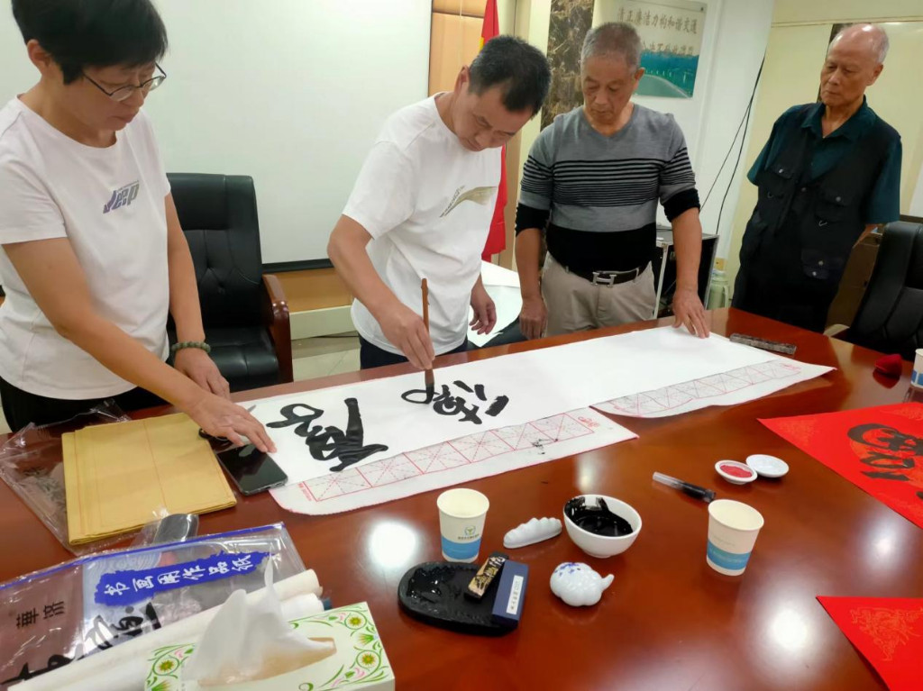 株洲市交通运输局开展幸福学堂提高 “银发凝聚力”红心向党系列活动