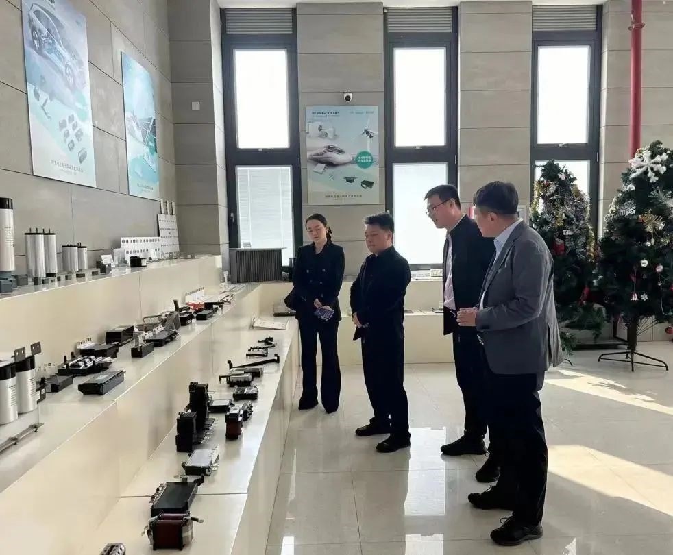 “政企联动、合作共赢” 石峰区与中车株所赴上海开展产业链招商引资工作