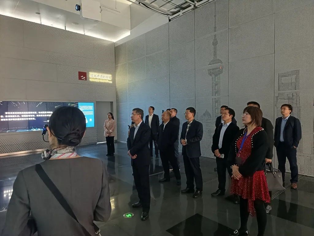 陈恢清在上海考察对接工作