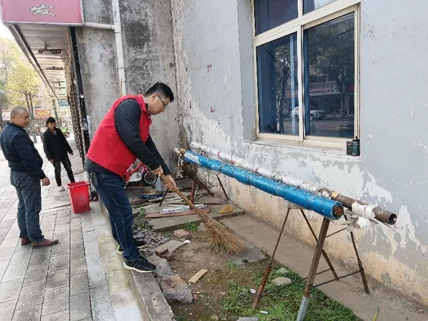 向阳社区：卫生环境大清扫，齐心创建更文明