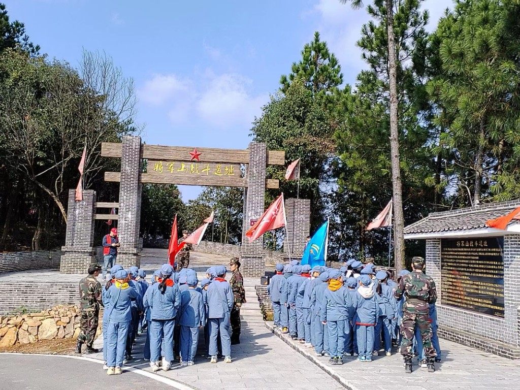 重走红军路  相约湾里红 -------茶陵县星星学校开展红色研学活动