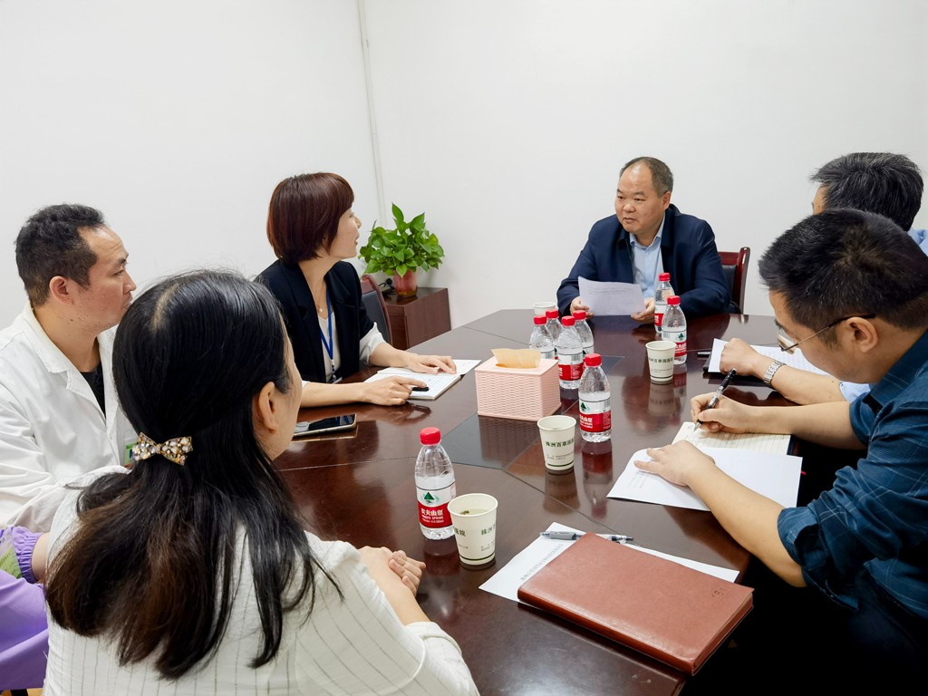 市医保局前往株洲百草园肾病专科医院、株洲新兴医院开展血液透析专题调研