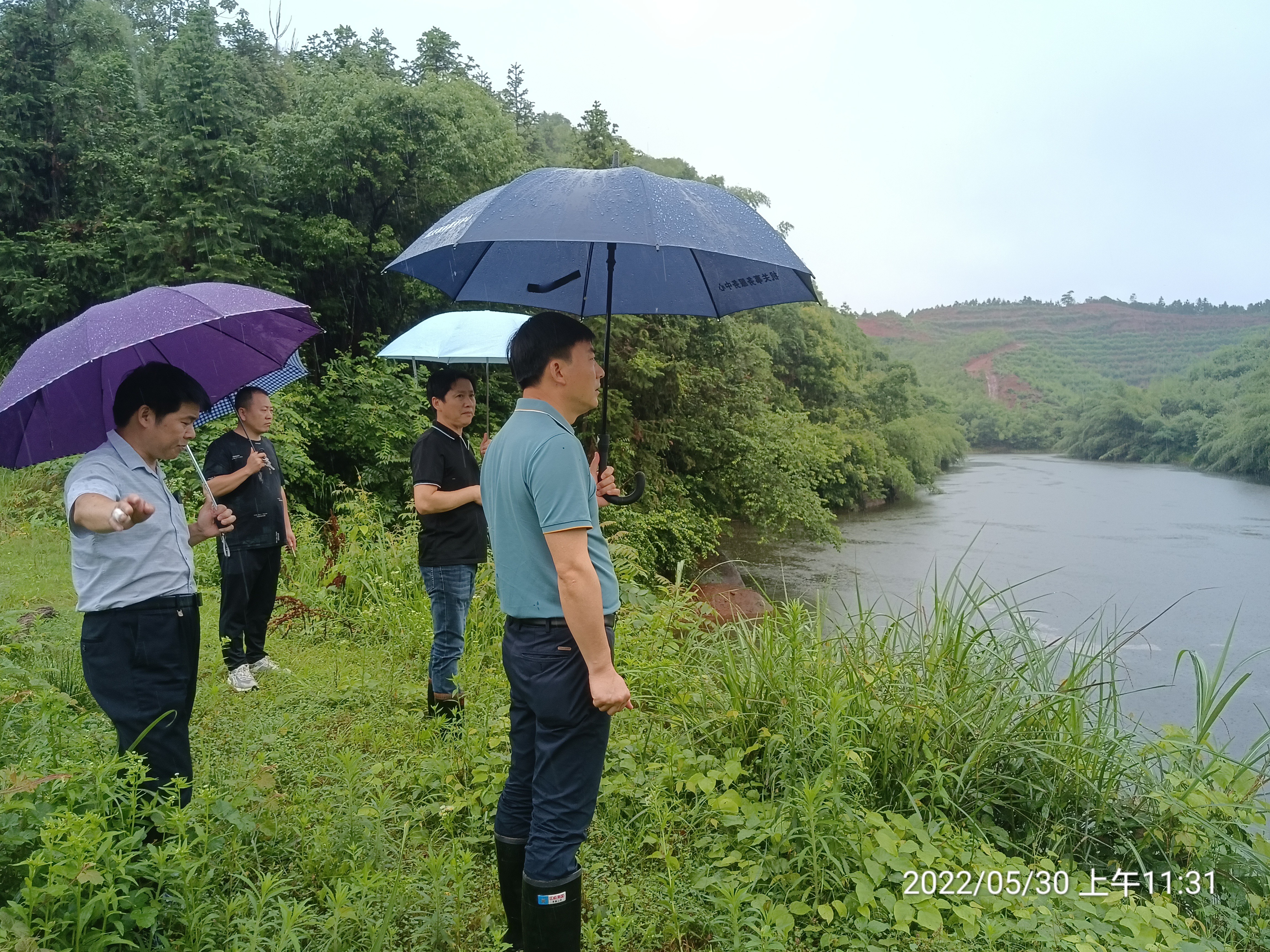 落实河长制  当好河"管家"  共建水清岸绿宜居环境