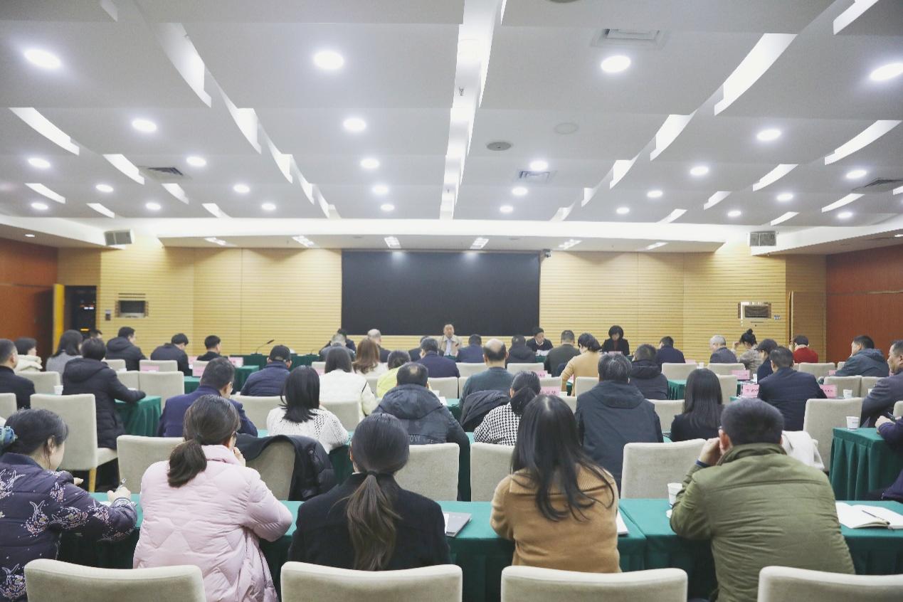 徐业伟主持召开局长办公扩大会议