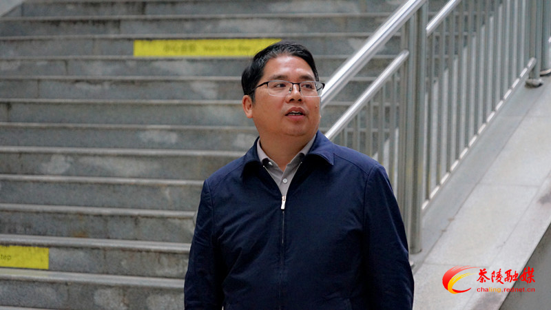 邓元连暗访创文工作：强化文明服务意识补齐短板弱项