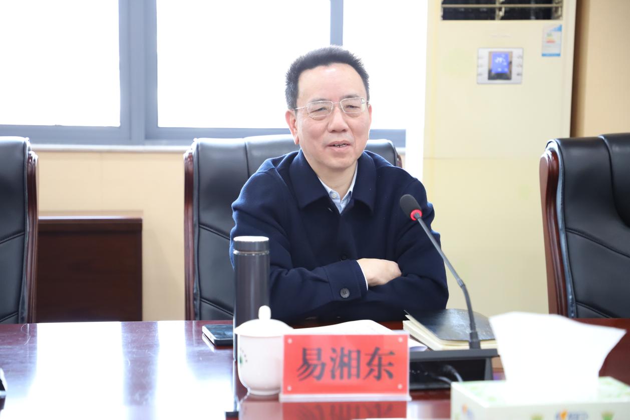 副市长易湘东赴市生态环境局调研