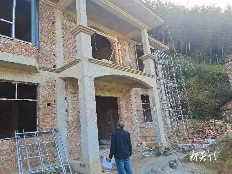 沔渡镇：全面摸排自建房 筑牢房屋“安全线”