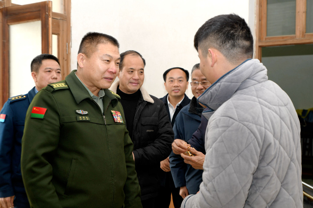 耿保民一行赴醴陵市沩山镇泉水村调研乡村振兴工作
