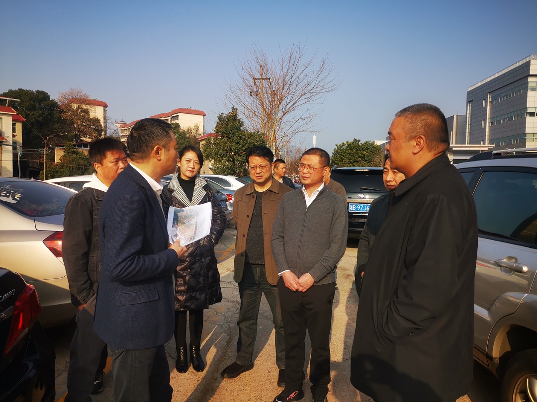 株洲市住建局党组书记、局长何安国调研城中村改造工作