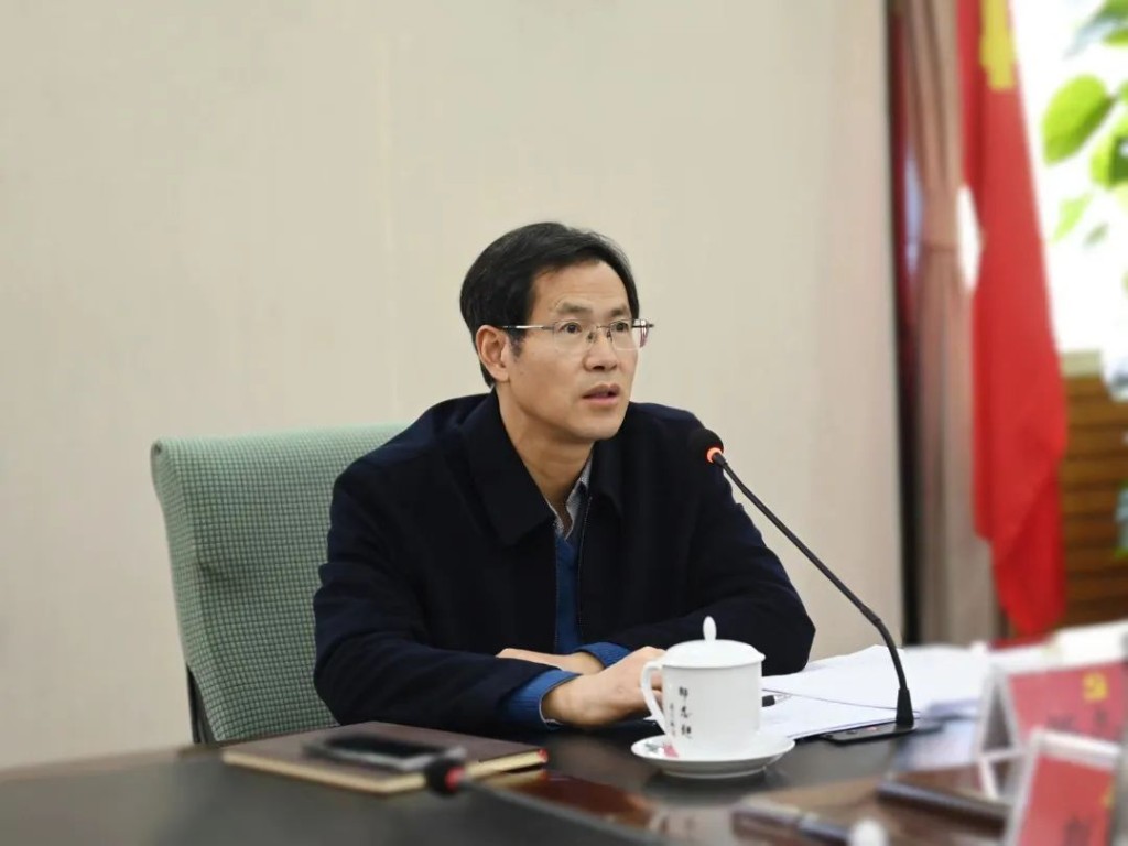 区委常委会召开会议，研究听取了这些事项