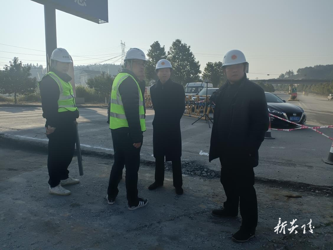 县交通事务中心督导G106国道安全生产工作