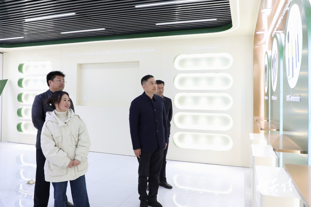尹朝晖在炎陵高新区调研重点项目推进工作