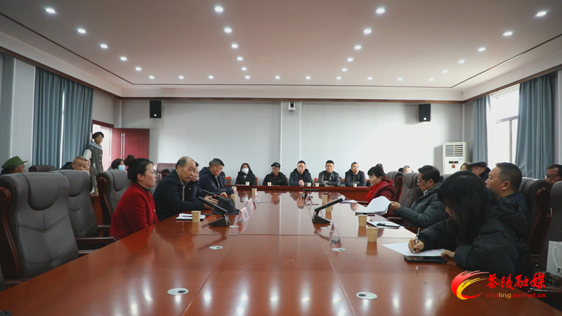 株洲市教育基金会向茶陵23名教师发放慰问金9.1万元