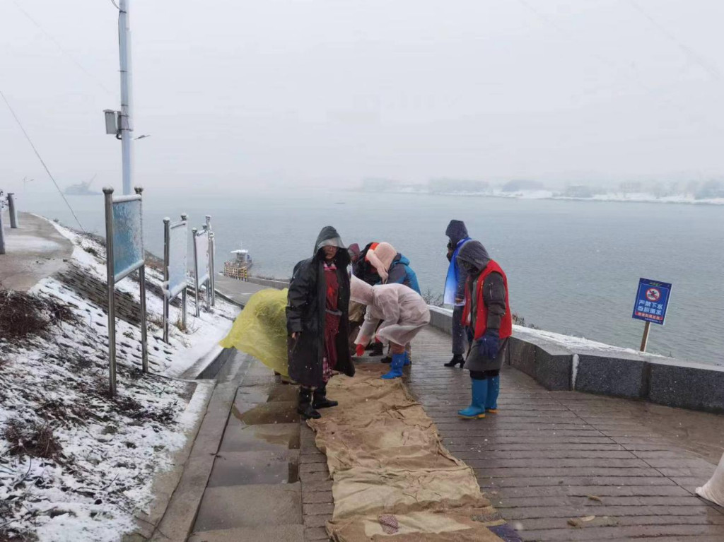 株洲交通运输部门迎风战雪保通保畅保生产